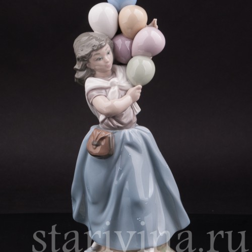 Фигурка девочки из фарфора Продавщица шариков, Lladro, Испания, вт. пол. 20 в.