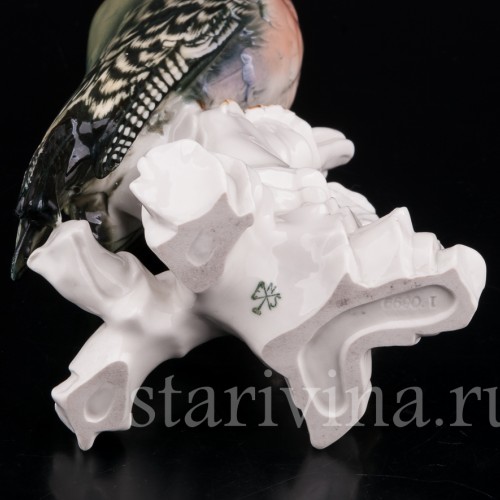 Фарфоровая статуэтка птицы Зеленый дятел Karl Ens, Германия, 1920-30 гг.