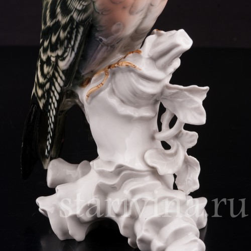 Фарфоровая статуэтка птицы Зеленый дятел Karl Ens, Германия, 1920-30 гг.