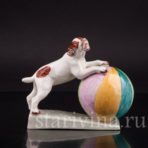 Фаянсовая фигурка Собака с мячиком, von Marcell GOLDSCHEIDER With Myott Son & Co, Англия, 1940-60 гг.