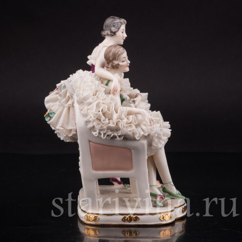 Фарфоровая статуэтка Две балерины на кресле, кружевная, Ackermann & Fritze, Германия, пер. пол. 20 в.