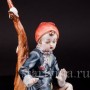 Фарфоровая статуэтка мальчика Аллегория зимы, Capodimonte, Италия, вт. пол. 20 века.