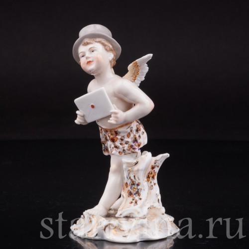 Фигурка из фарфора Ангелочек с письмом, Volkstedt, Германия, 19 в.