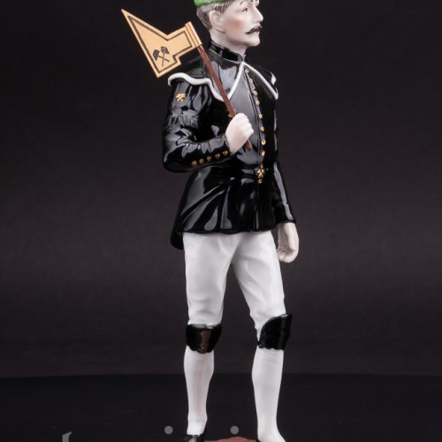 Статуэтка из фарфора Старшина шахтеров, Carl Thieme, Германия, вт. пол. 20 в.