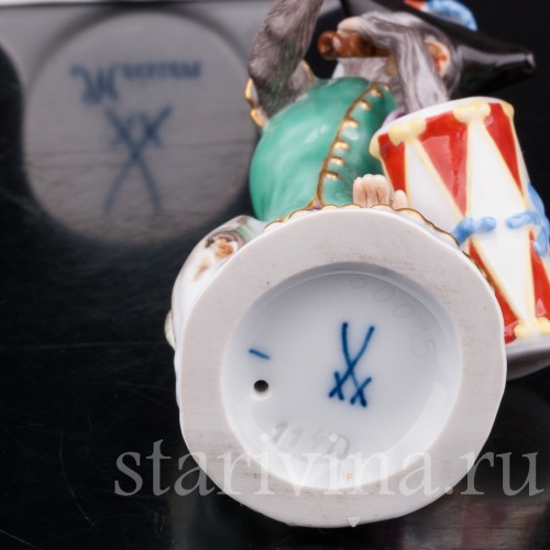 Фарфоровая статуэтка Обезьяна с барабаном и флейтой, Meissen, Германия, 1983 год.