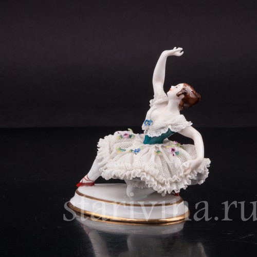 Фарфоровая статуэтка Балерина, миниатюра, кружевная, Volkstedt, Германия, до 1935 г.