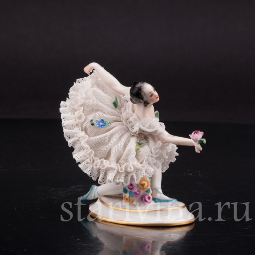 Фарфоровая фигурка Балерина, миниатюра, кружевная, Volkstedt, Германия, до 1935 г.