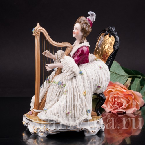 Фарфоровая композиция Дама с арфой, кружевная, E. A. Muller, Германия, кон. 19 - нач. 20 вв.