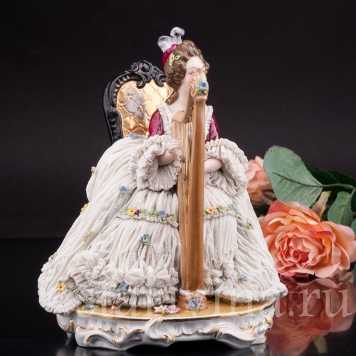 Фарфоровая композиция Дама с арфой, кружевная, E. A. Muller, Германия, кон. 19 - нач. 20 вв.