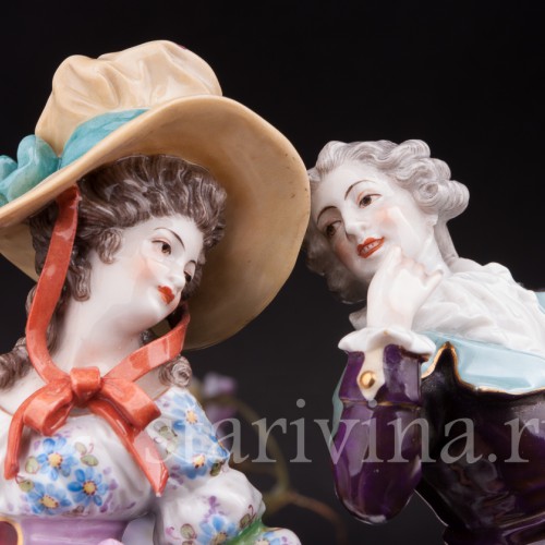 Статуэтка из фарфора Галантная пара, Дрезден, Германия, кон. 19 - нач. 20 вв.