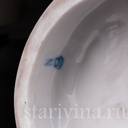 Статуэтка из фарфора Галантная пара, Дрезден, Германия, кон. 19 - нач. 20 вв.