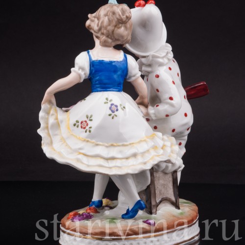 Фарфоровая статуэтка Мальчик арлекин и девочка, Unterweissbach, Германия, кон. 19 - нач. 20 вв.