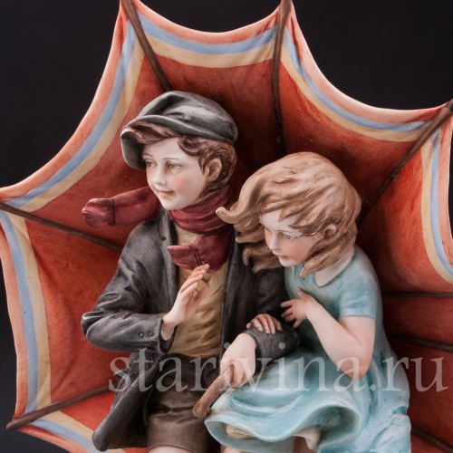 Фарфоровая статуэтка Под зонтом, Bruno Merli, Италия, сер. 20 в.