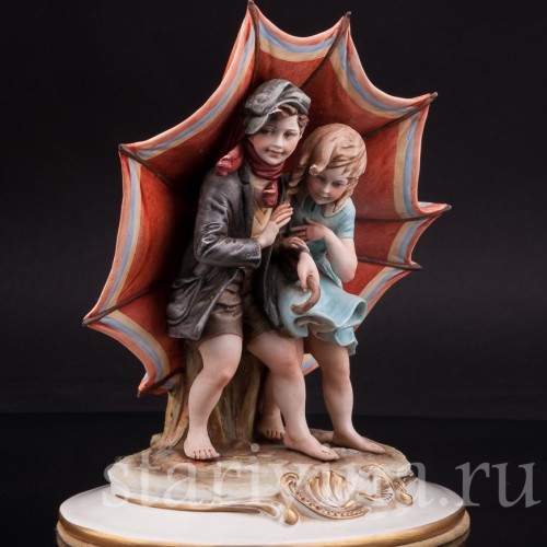 Фарфоровая статуэтка Под зонтом, Bruno Merli, Италия, сер. 20 в.