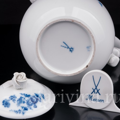Фарфоровый чайник Хризантемы, Meissen, Германия, сер. 20 в.
