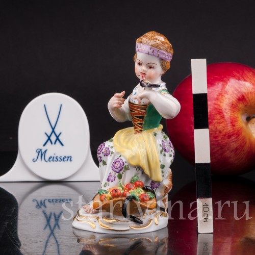 Фарфоровая статуэтка Девочка с птичкой, Meissen, Германия, 1971 г.