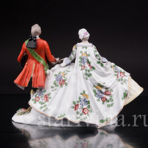 Фарфоровая композиция Галантная пара , Volkstedt, Германия, до 1935 года.
