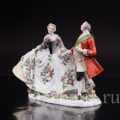 Фарфоровая композиция Галантная пара , Volkstedt, Германия, до 1935 года.