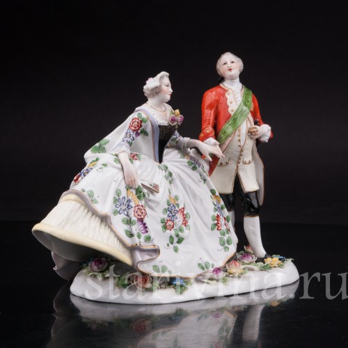 Фарфоровая композиция Галантная пара , Volkstedt, Германия, до 1935 года.