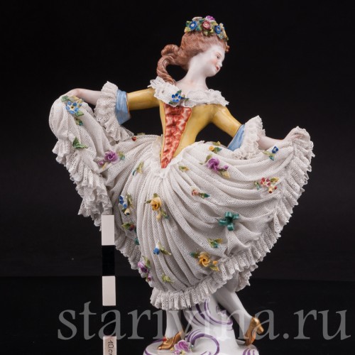 Статуэтка из фарфора Танцовщица Весна, кружевная, Volkstedt, Германия, нач. 20 в.