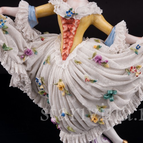 Статуэтка из фарфора Танцовщица Весна, кружевная, Volkstedt, Германия, нач. 20 в.