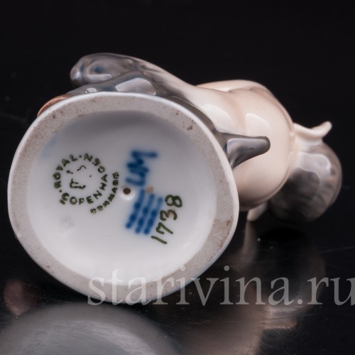 Фарфоровая фигурка Фавн на пне, Royal Copenhagen, Дания, 1962 год.