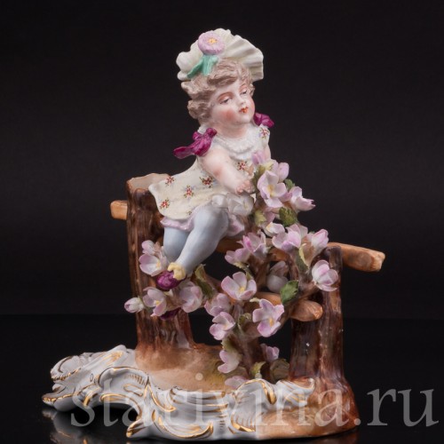 Фарфоровая статуэтка Девочка в цветах, Sitzendorf, Германия, 19 в.