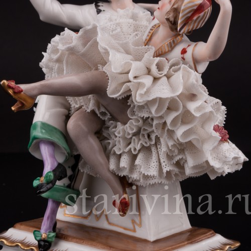 Композиция из фарфора Арлекин и Коломбина, кружевная, Ackermann & Fritze, Германия, перв. пол. 20 в.