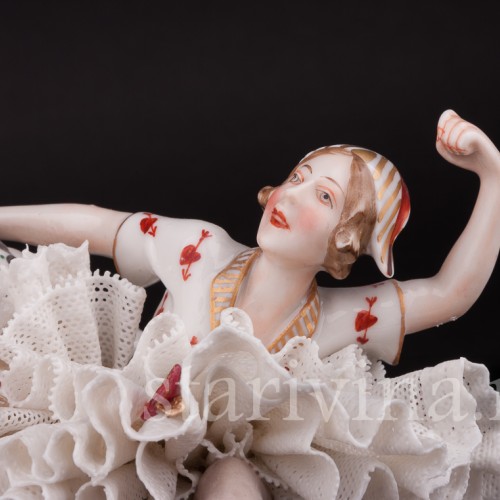 Композиция из фарфора Арлекин и Коломбина, кружевная, Ackermann & Fritze, Германия, перв. пол. 20 в.