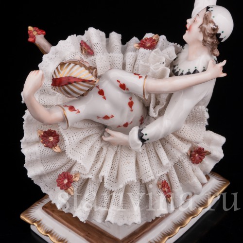 Композиция из фарфора Арлекин и Коломбина, кружевная, Ackermann & Fritze, Германия, перв. пол. 20 в.