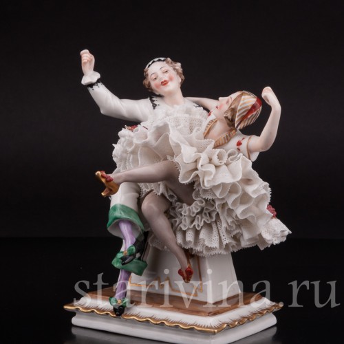 Композиция из фарфора Арлекин и Коломбина, кружевная, Ackermann & Fritze, Германия, перв. пол. 20 в.