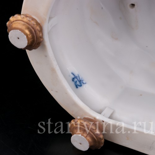 Композиция из фарфора Аллегория зимы, дети у костра, Karl Ens, Германия, 1900 гг.