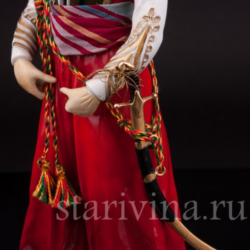 Фарфоровая статуэтка Капитан мамелюков императорской гвардии, 1813, Adrien Van Gerdinge, Франция, сер. 20 века.
