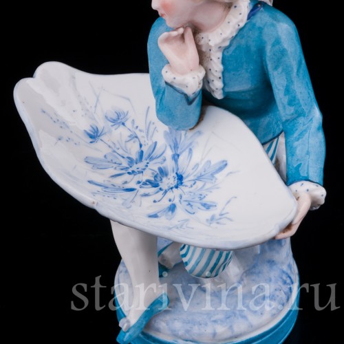 Фарфоровая статуэтка Юноша с блюдом, Vion Baury, Франция, 1870-1889 гг.
