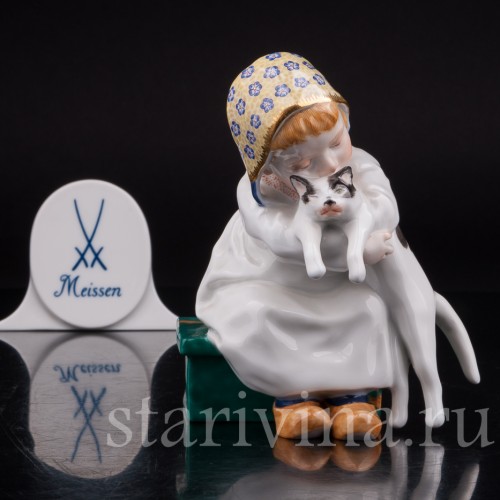 Фарфоровая статуэтка Девочка с кошкой Meissen, Германия.