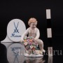Статуэтка из фарфора Девочка с корзиной цветов, миниатюра, Meissen, Германия, сер. 19 - нач. 20 вв.