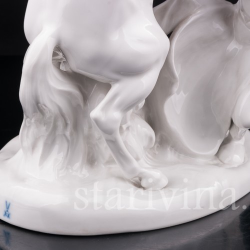 Кабинетная фарфоровая скульптура Укрощение коня, Meissen, Германия, 1965 г.