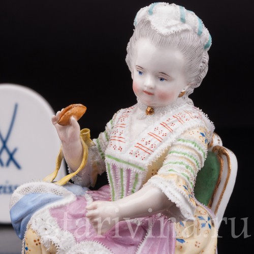 Фарфоровая статуэтка Девушка со шпулей, Meissen, Германия, сер. 19 - нач. 20 вв.