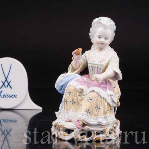 Фарфоровая статуэтка Девушка со шпулей, Meissen, Германия, сер. 19 - нач. 20 вв.