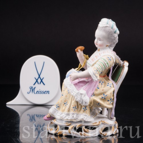 Фарфоровая статуэтка Девушка со шпулей, Meissen, Германия, сер. 19 - нач. 20 вв.
