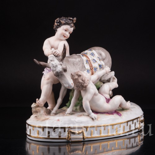 Фарфоровая композиция Дети с осликом, Дрезден, Германия, кон. 19 - нач. 20 вв.