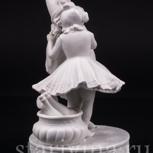 Фарфоровая статуэтка Пьеро и Коломбина Volkstedt, Германия, Кон 19, нач. 20 вв.