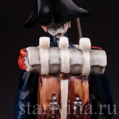 Статуэтка французского солдата из фарфора Ветеран, Capodimonte, Италия, пер. пол. 20 в.