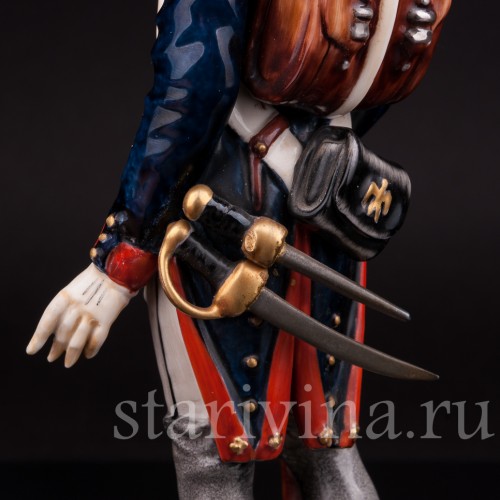 Статуэтка французского солдата из фарфора Ветеран, Capodimonte, Италия, пер. пол. 20 в.