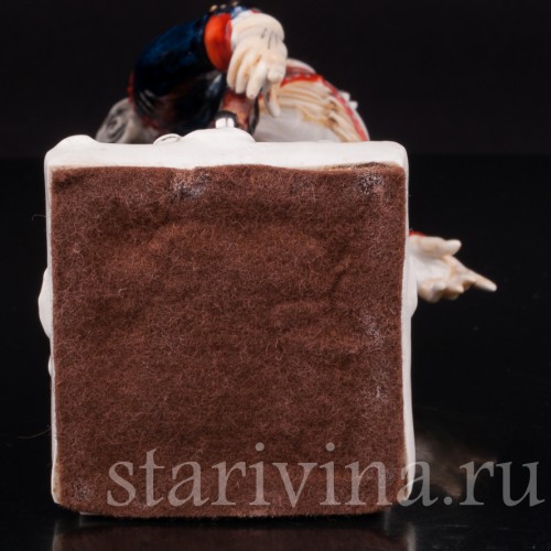 Статуэтка французского солдата из фарфора Ветеран, Capodimonte, Италия, пер. пол. 20 в.