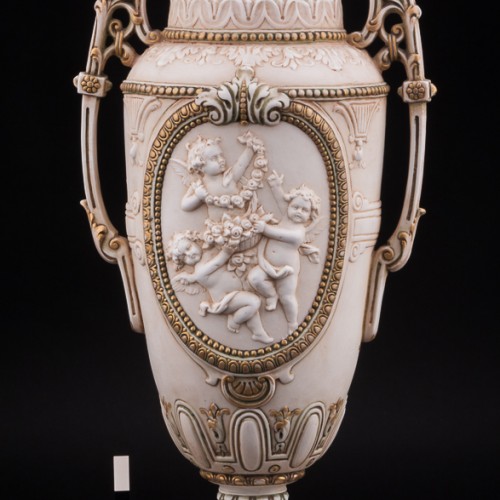 Фарфоровая Ваза в античном стиле, E. A. Muller, Германия, кон. 19, нач. 20 вв.