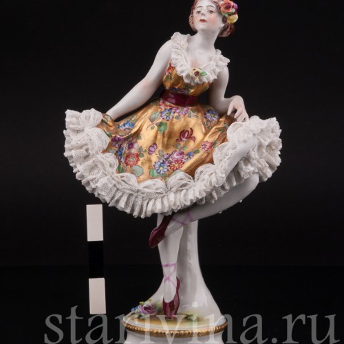 Статуэтка из фарфора Балерина, кружевная, Volkstedt, Германия, до 1935 г.