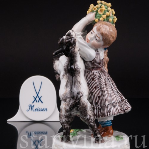 Статуэтка из фарфора Девочка с козлёнком, Meissen, Германия, пер. пол. 20 в.