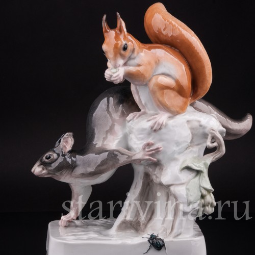 Статуэтка из фарфора Две белки, Karl Ens, Германия, 1920-30 гг.