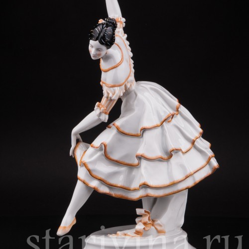Фарфоровая статуэтка Балерина в испанском танце, Volkstedt, Германия, до 1935 г.
